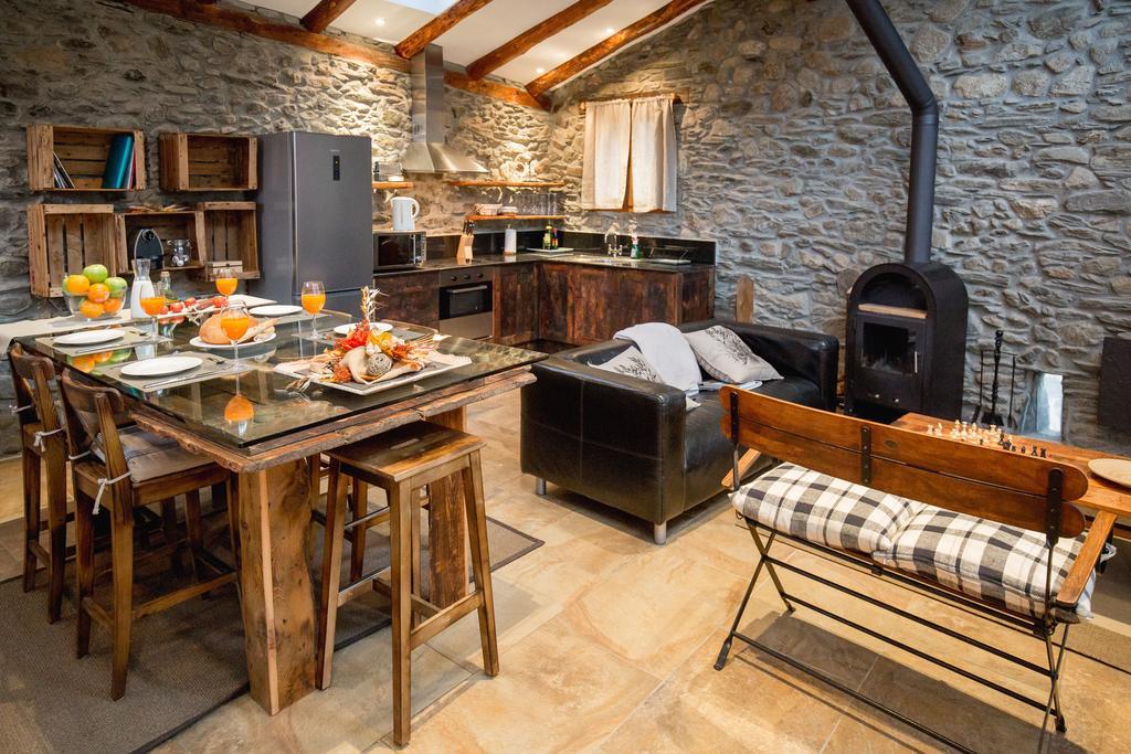 R De Rural - Casa Rural De Les Arnes エンカンプ 部屋 写真